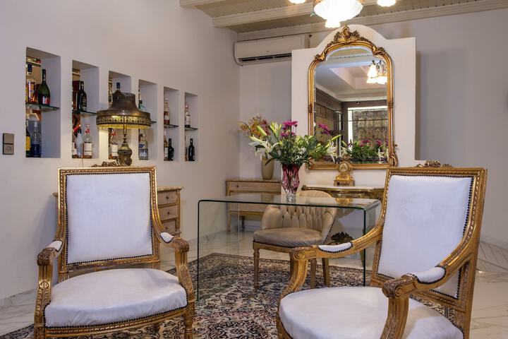 Guest Lobby