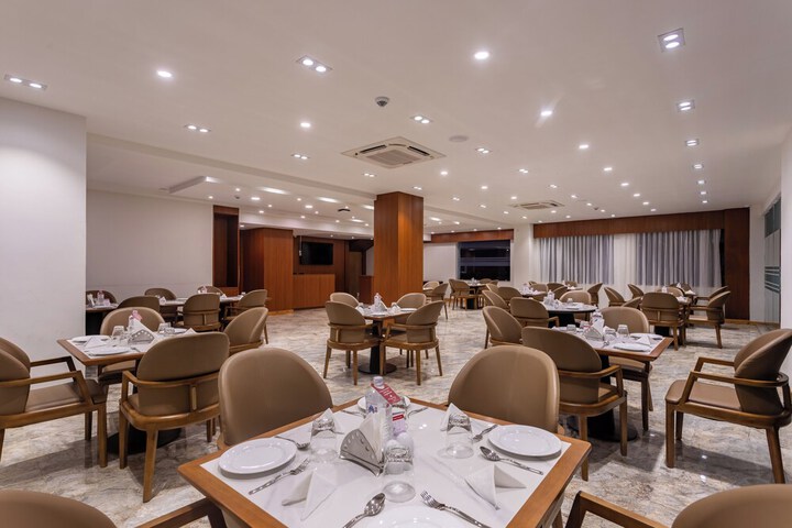 Dining 92 of 126