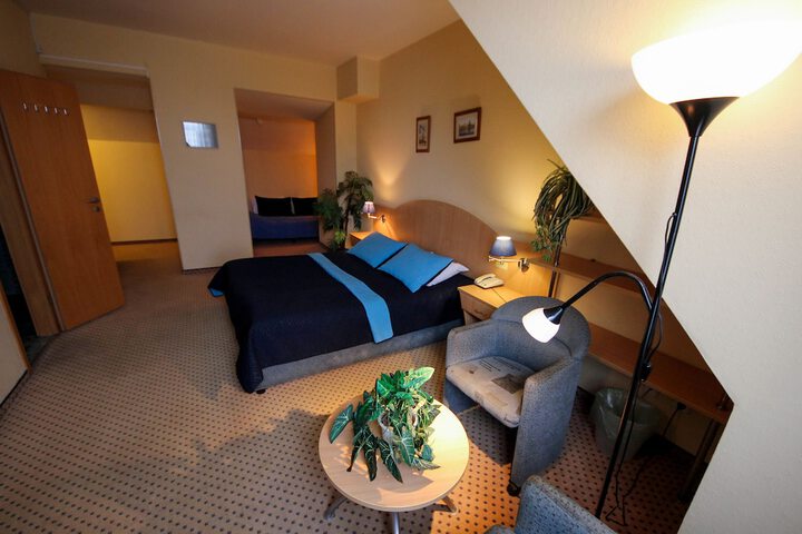 Room 47 of 72