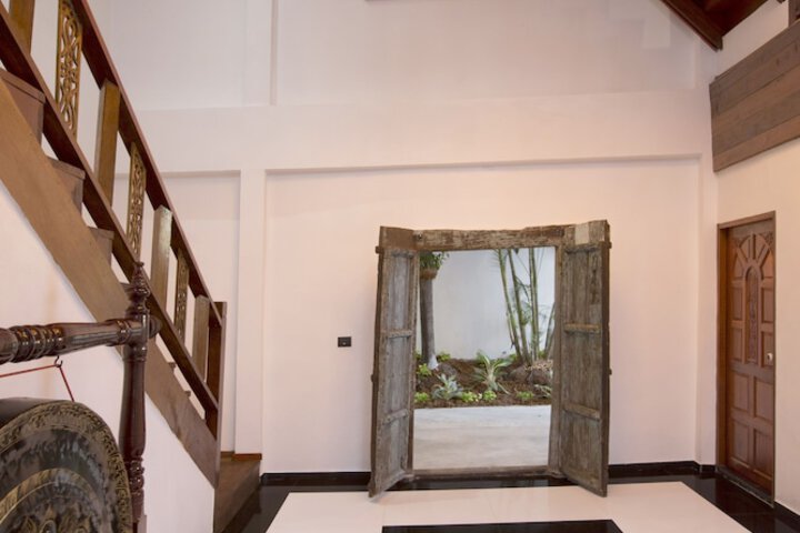 Hotel Interior 6 of 111