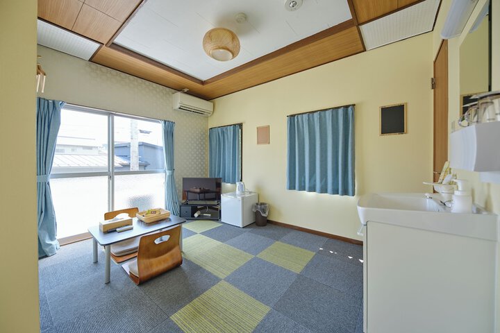 Room 15 of 80