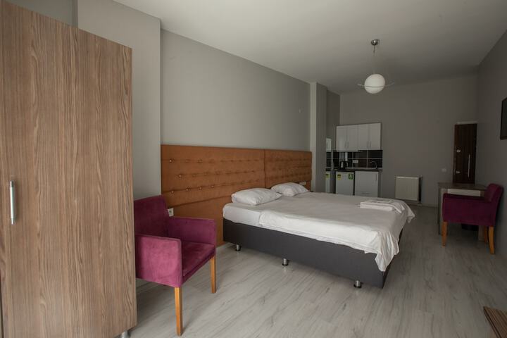 Room 9 of 22