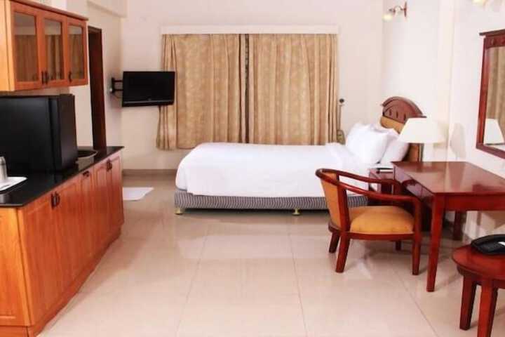 Room 3 of 12