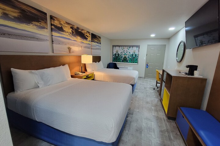 Room 11 of 44