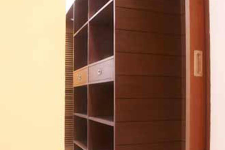THE BRIDE CORPORATE SUITES
