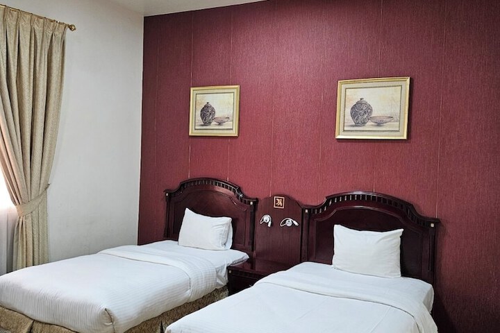 Room 13 of 46