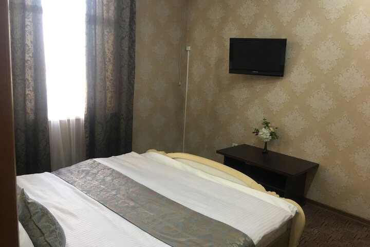 Room 7 of 23