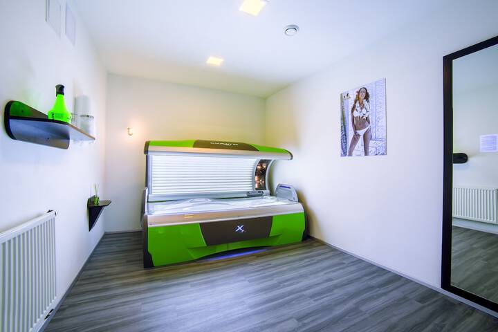 Room 6 of 60