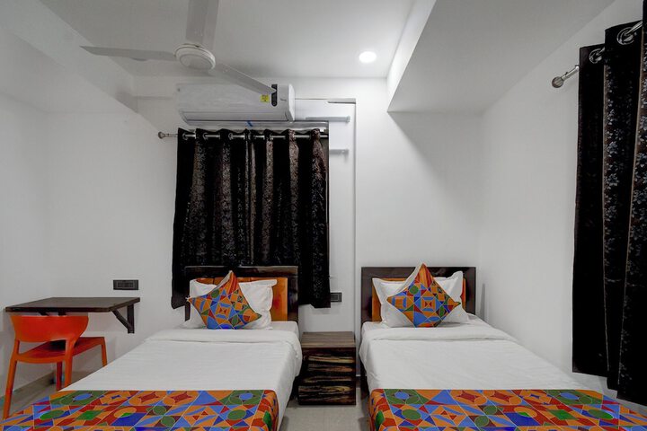 Room 11 of 39