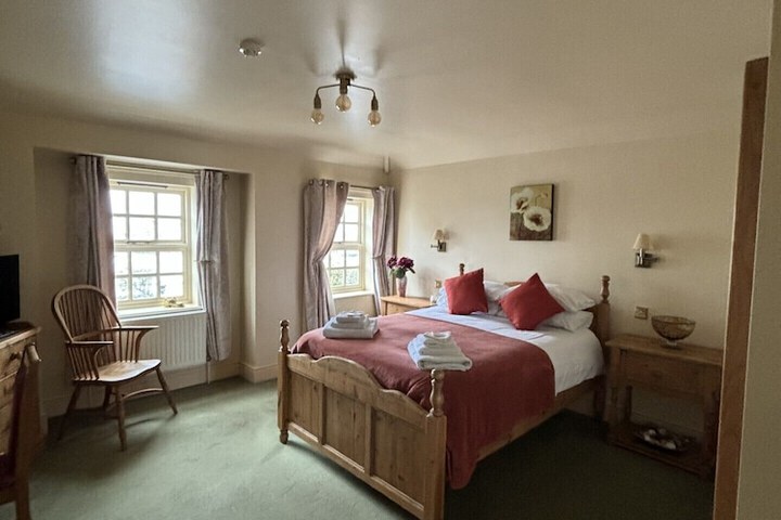 Room 4 of 30