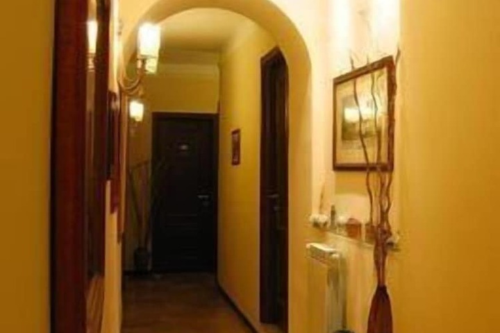 Ballroom/Hall 25 of 27