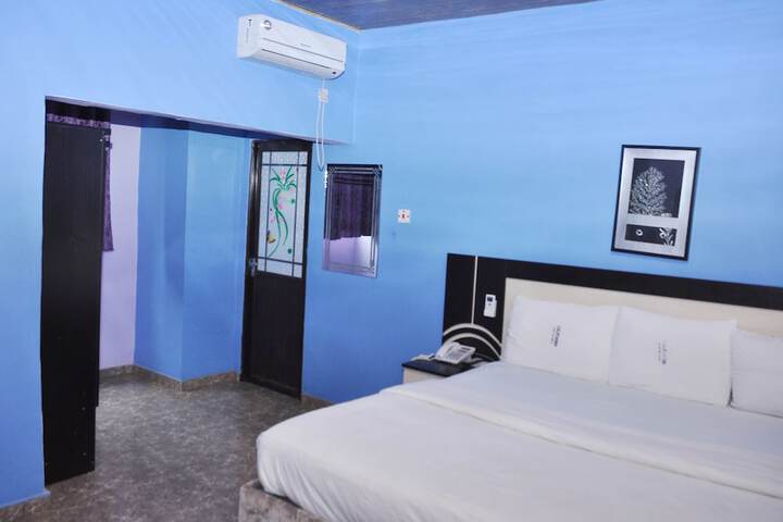 Room 3 of 14