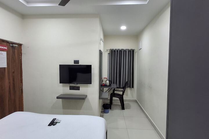 Room 4 of 39