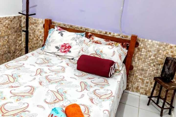 Room 7 of 48
