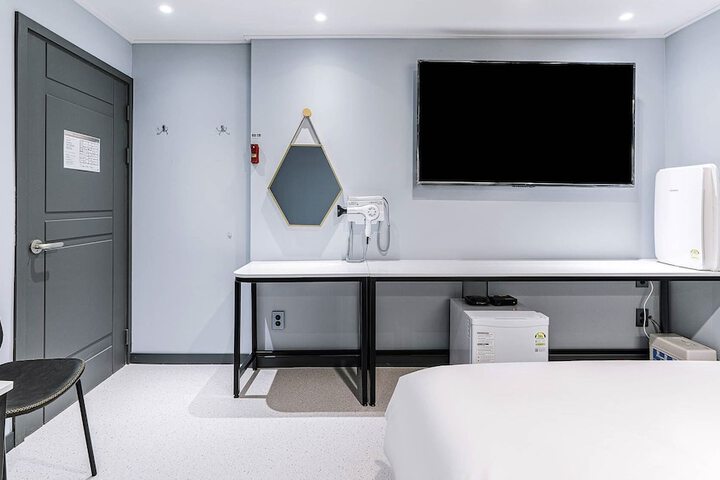 Room 55 of 78