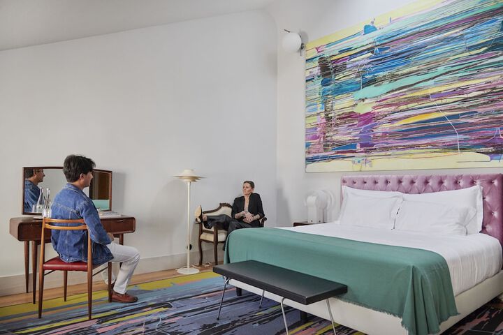 Room 12 of 65
