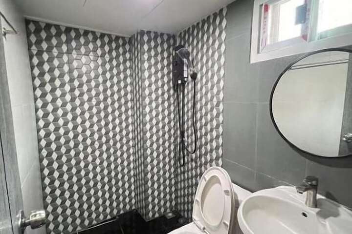 Room 14 of 15