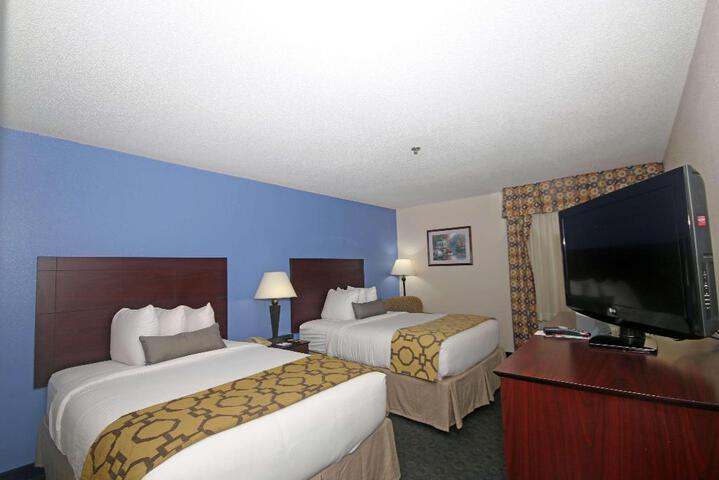 1 King Bed (10 of 13)
