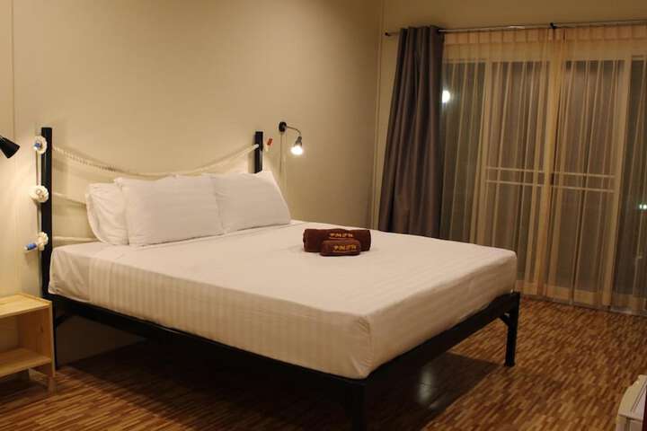 Room 14 of 62