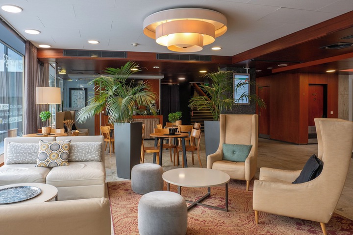 Lobby Entry