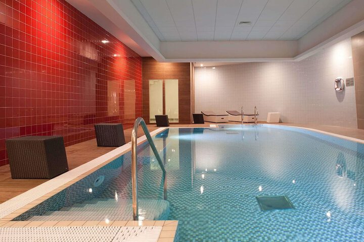 Hotel Pool