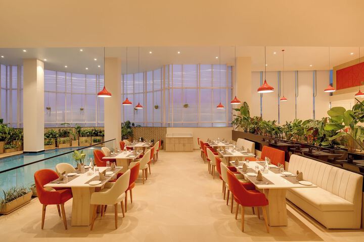 Dining 49 of 70