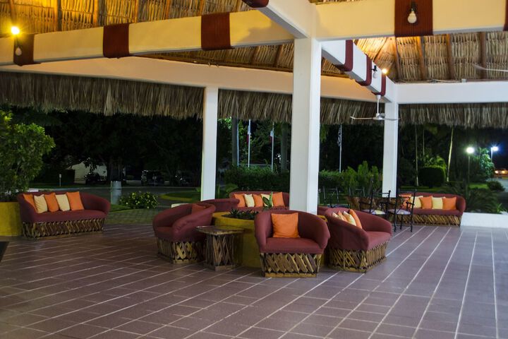 Hotel Interior 4 of 67