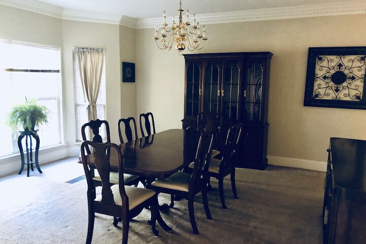 Room 7 of 16