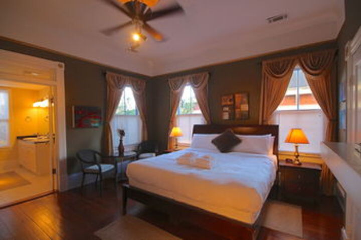 Room 47 of 120