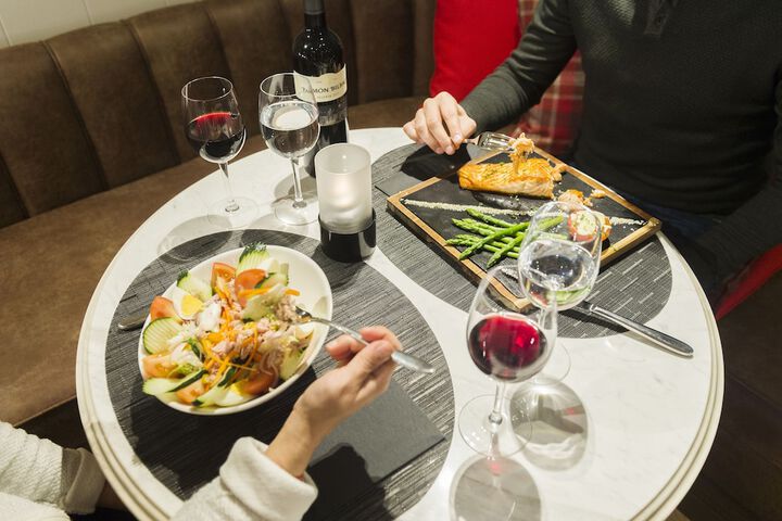 Dining 96 of 140