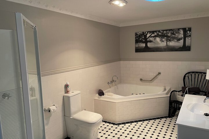 Room 30 of 47