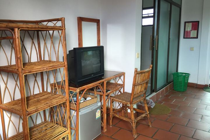 Room 18 of 50