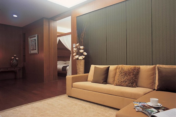 Room 25 of 50