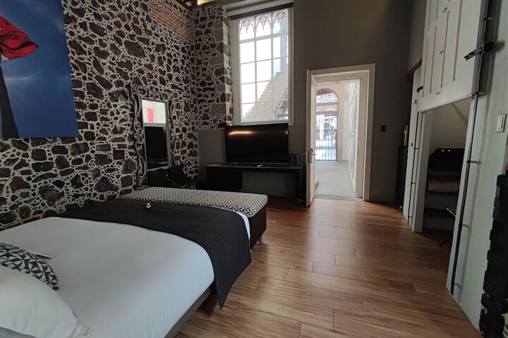 Room 40 of 107