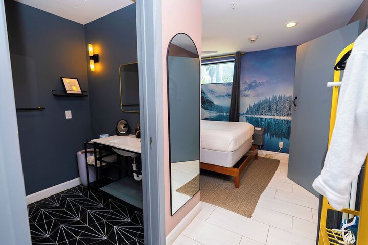 Room 60 of 111