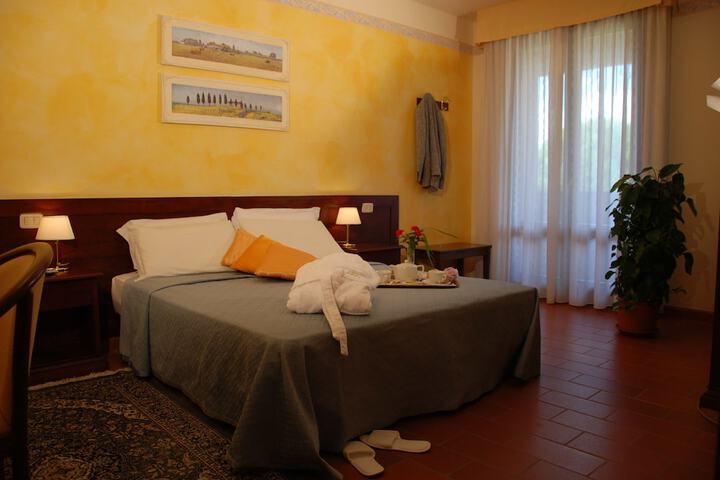Room 7 of 51
