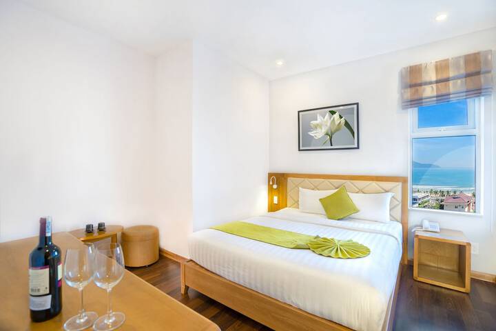 Room 5 of 119