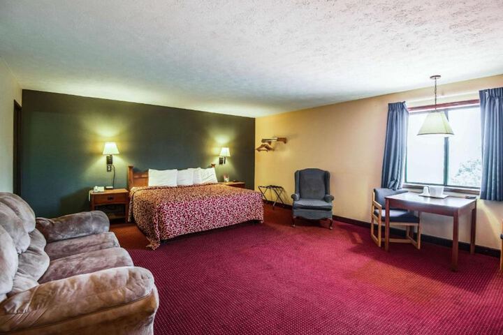 Room 17 of 47