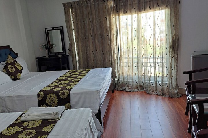 Room 8 of 21