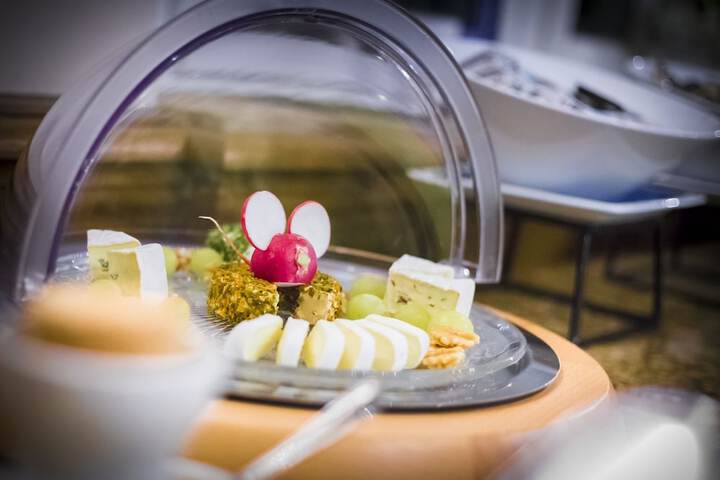 Dining Photos