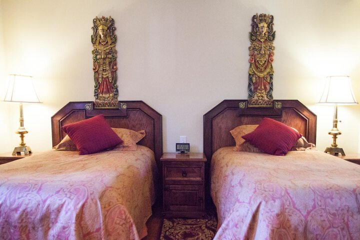 Room 12 of 36
