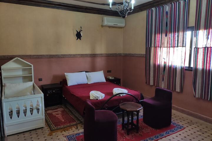 Room 19 of 98