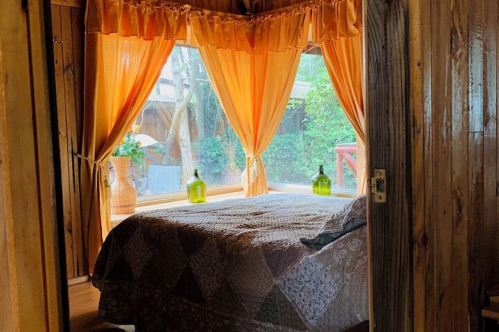 Room 4 of 39