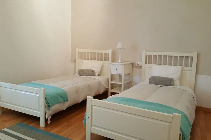 Room 2 of 18