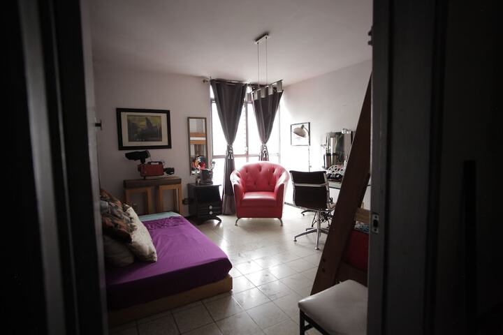 Room 21 of 80
