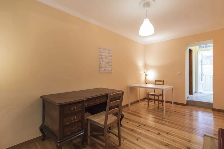 Room 6 of 22