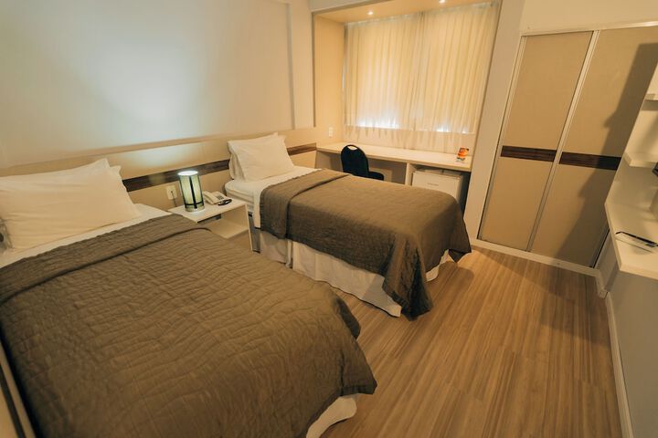 Room 10 of 47