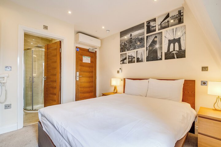 Room 45 of 103