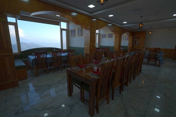 Dining 47 of 56