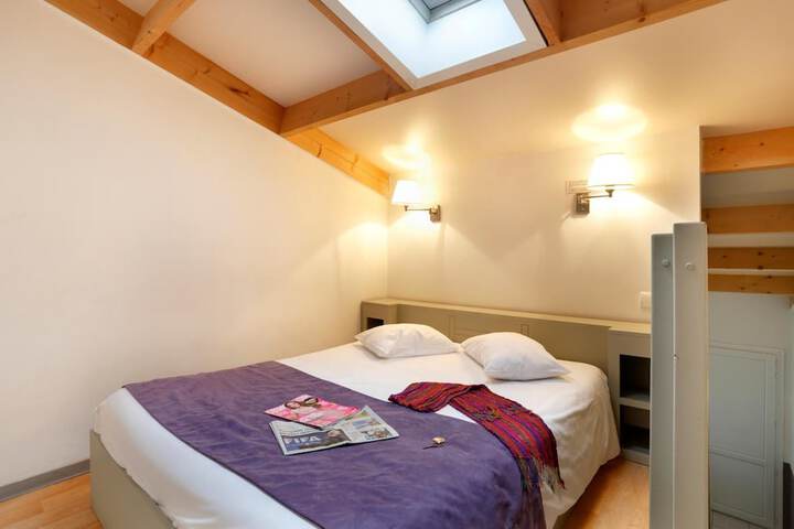 Room 7 of 26